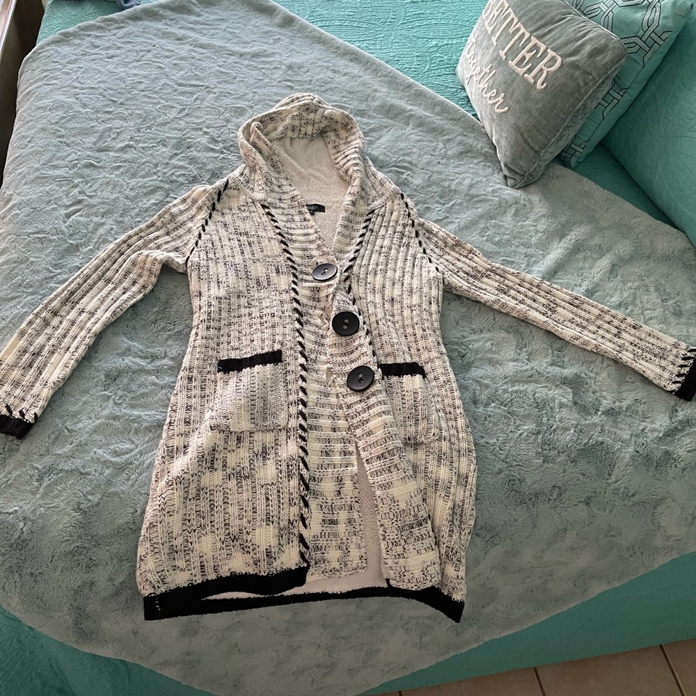 Hooded Black and White Long Sweater